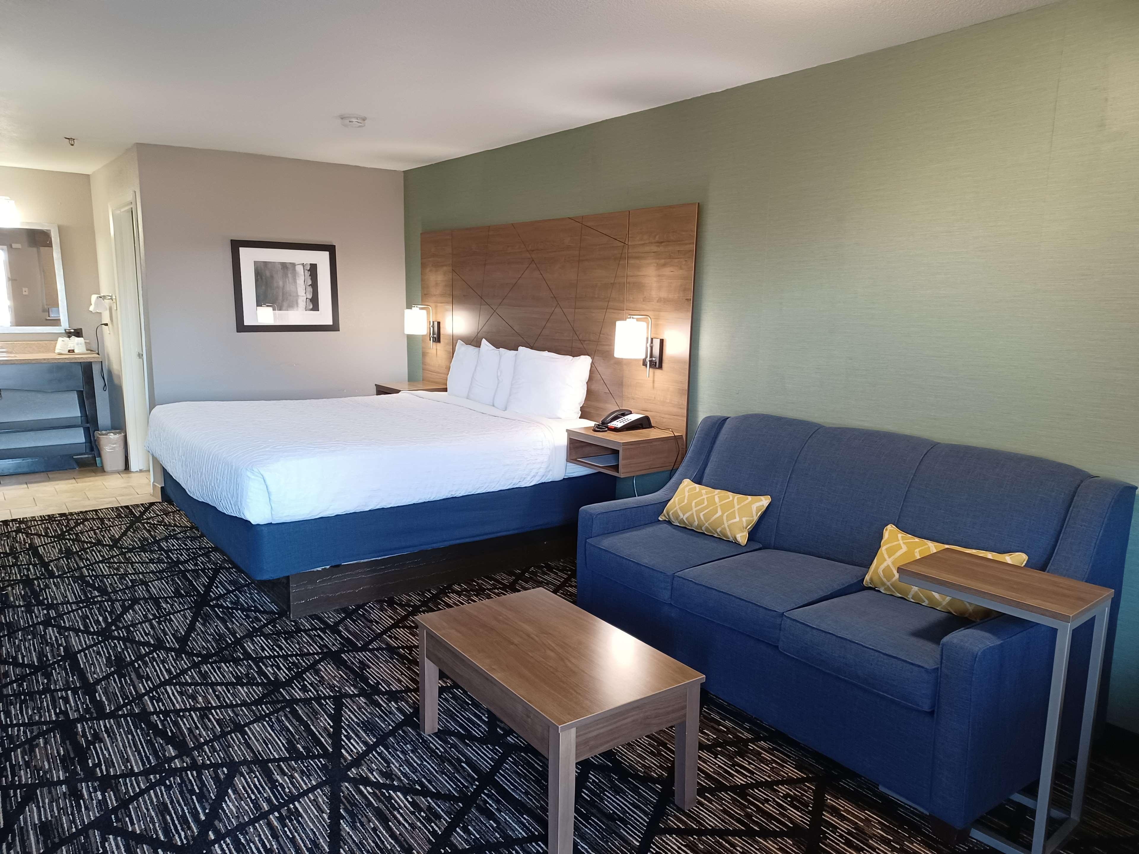 King Room with Sofa Bed