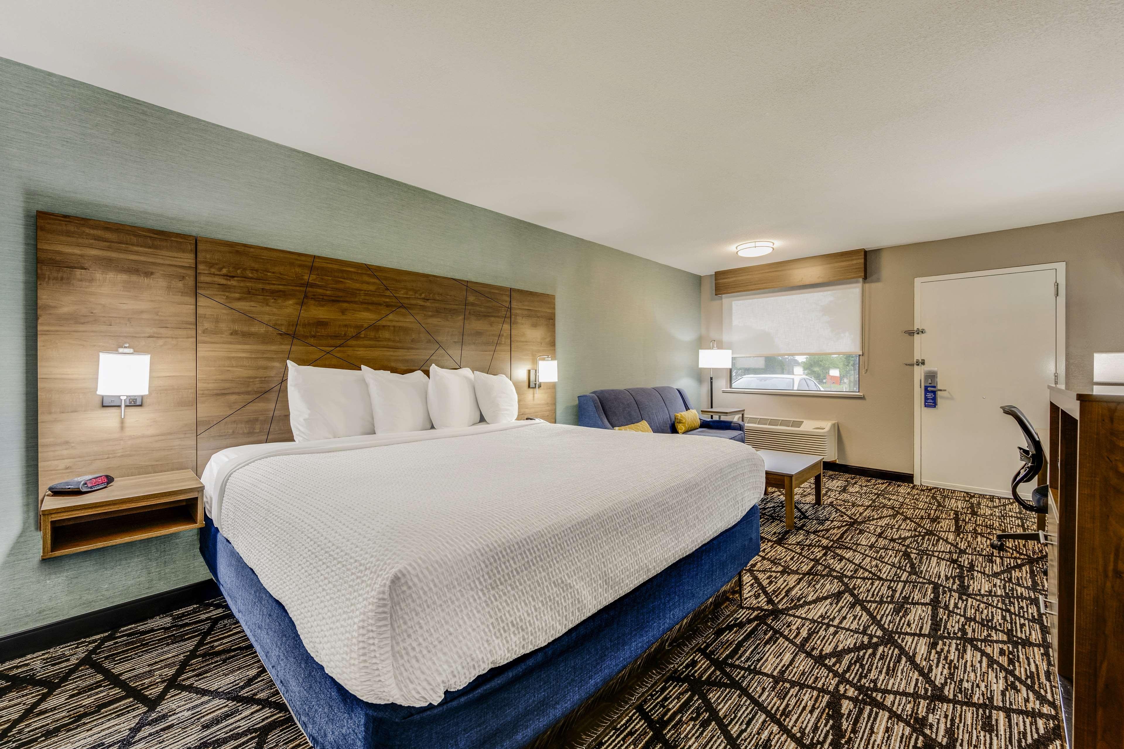 King room interior at Clarion Pointe